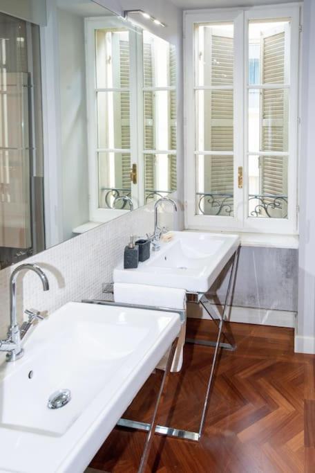 Ferienwohnung Charme And Relax In Downtown Parma Exterior foto